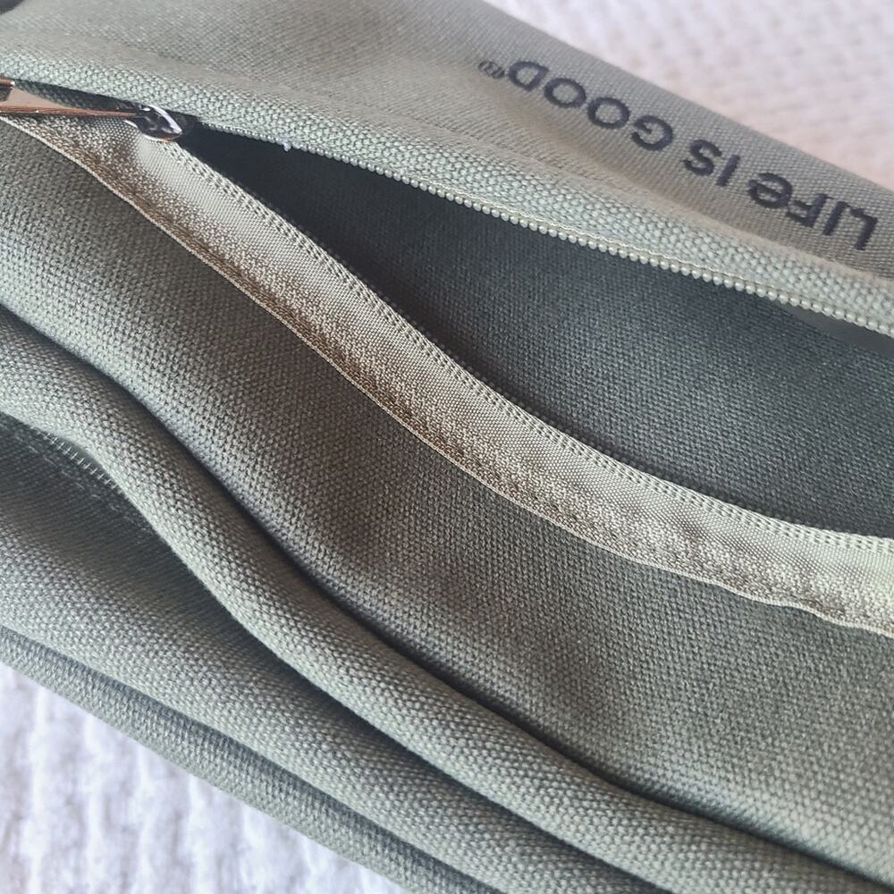 Life Is Good Moss Green Travel Bag - Picture 6 of 11